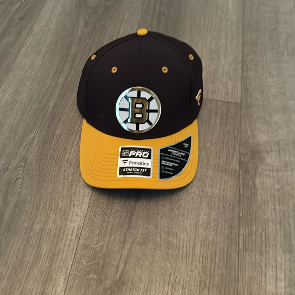 Fanatics Boston Bruins hat